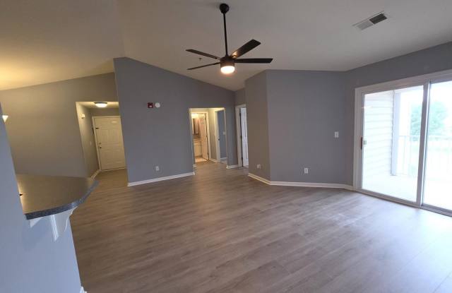 3003 HEATHER DR #J Gallery 3