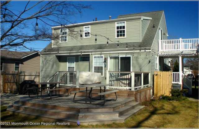 372 Sterling Place Gallery 2