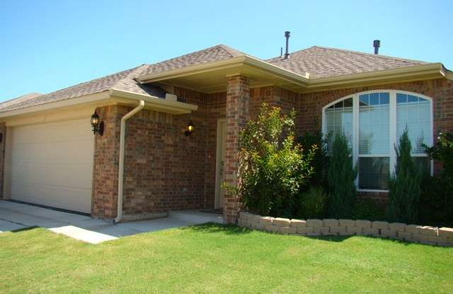 4 Bedrooms - Moore Schools - Open Plan photos photos