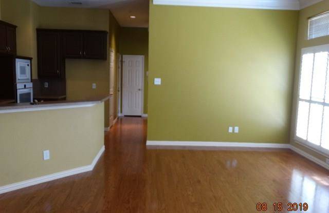 8714 Falls Road Gallery 4
