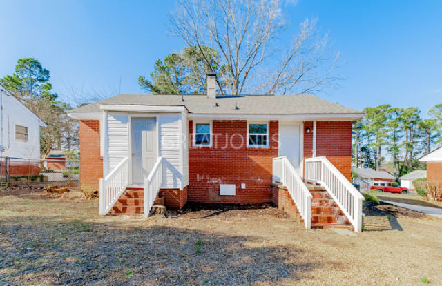 467 McRae Drive - 467 Mcrae Drive, Fayetteville, NC 28305
