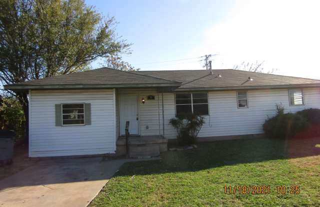 MOVE IN SPECIAL: $200 OFF OF THE 1ST FULL MONTH'S RENT! photos photos