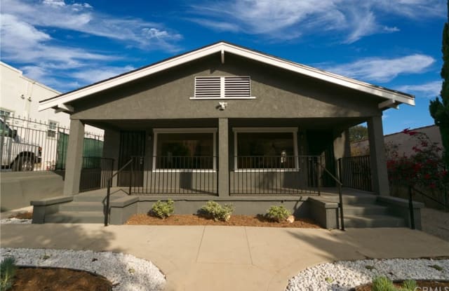 2510 S BRONSON Avenue & 2512 - 2510 South Bronson Avenue, Los Angeles, CA 90018