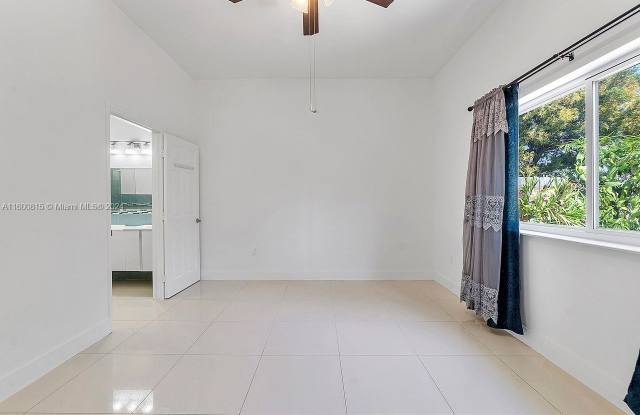 20383 Sw 87th Pl Gallery 4