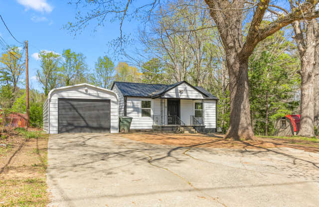 815 Central Falls Rd - 815 Central Falls Road, Asheboro, NC 27203