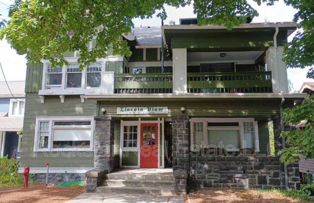 814 S Lincoln St -4 photos photos
