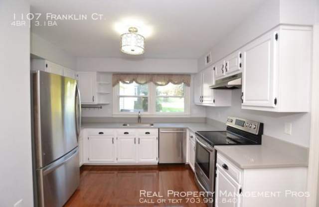 1107 Franklin Ct. Gallery 3