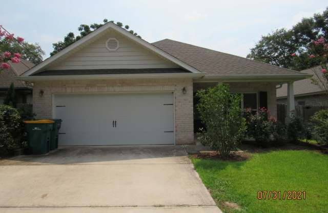 1304 Cedar Avenue South - 1304 Cedar Avenue South, Niceville, FL 32578