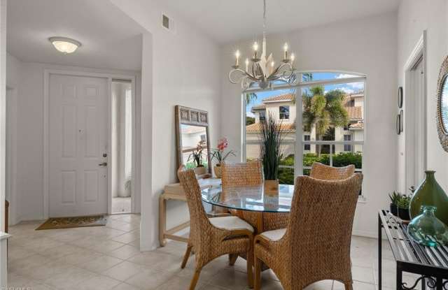 9050 Las Maderas Dr photos photos