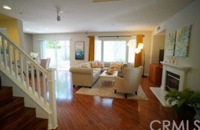 20 Bolinas Gallery 4