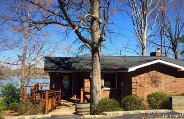 3943 Benton Drive Gallery 3