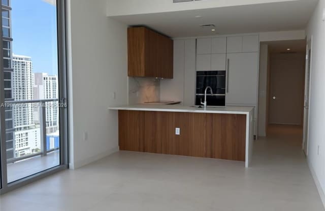 2703 Biscayne Boulevard Gallery 4