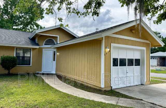 1376 Ellis Trace Dr W photos photos