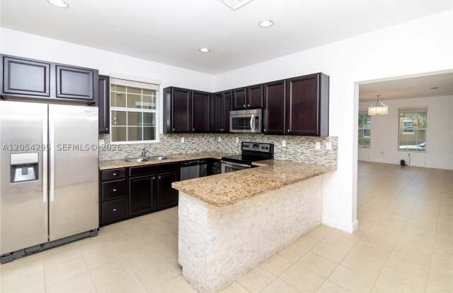 1510 SW 147th Ter Gallery 3