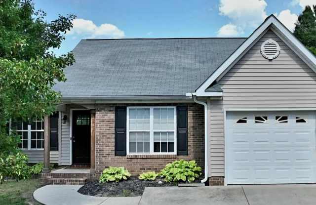 One level, corner lot rental in popular Reedy Fork Ranch! Gallery 1