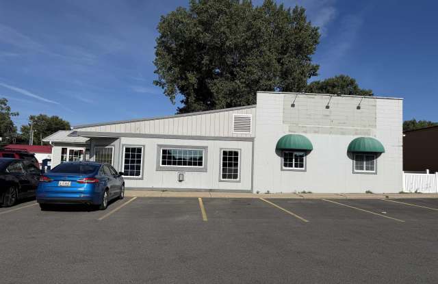 508 W Lincoln Avenue Gallery 3
