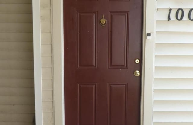 1007 SUMMERGLENN COURT - 1007 Summerglenn Court, Lake Arbor, MD 20721
