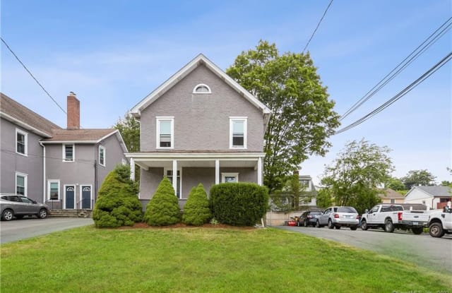 8 Weaver Street - 8 Weaver Street, Pemberwick, CT 06831