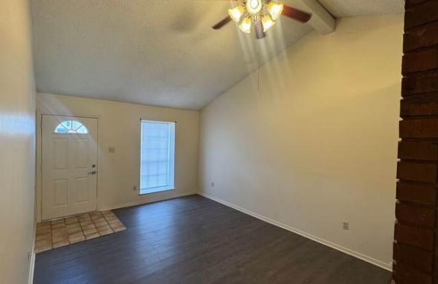 7013 Wesley Court Gallery 2