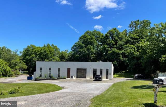 31 MOUNT PLEASANT Road Gallery 1