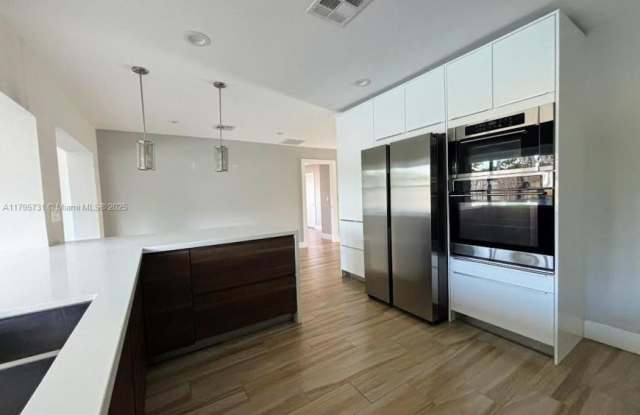 401 S Highland Dr # 0 Gallery 4