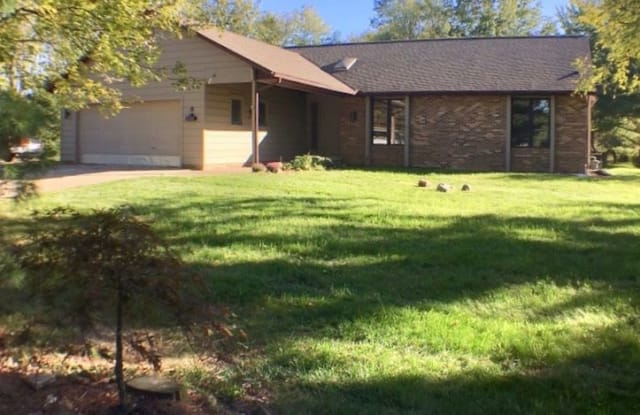 20557 Drake Rd - 20557 Drake Road, Strongsville, OH 44149