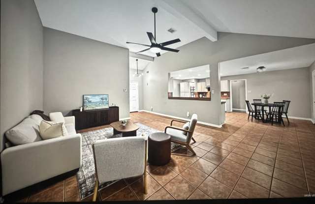 15464 Culebra Road Gallery 3