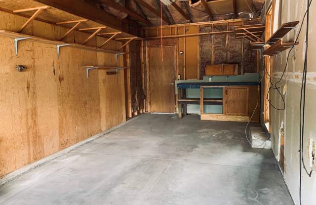 1518 39th St. Gallery 4