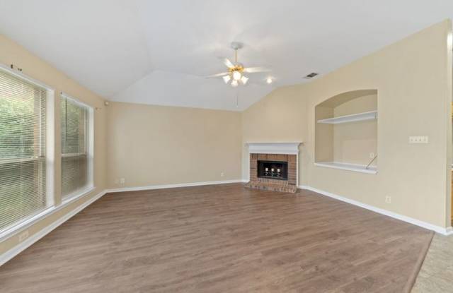 8211 Parkland Hills Drive Gallery 4