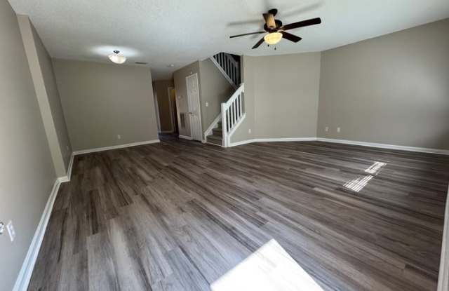 3103 Summercroft Lane Gallery 4