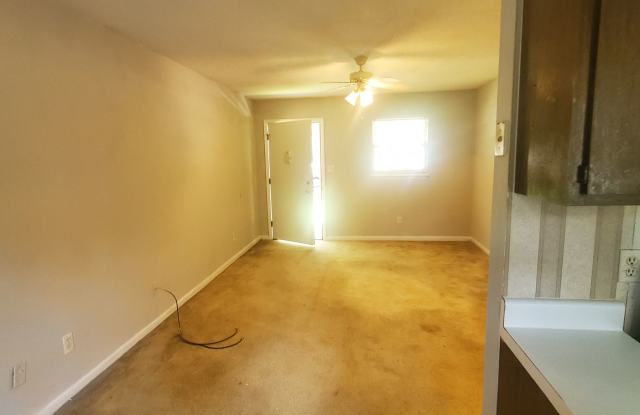 Beacon Hill Apartments | 3455 Valley Road Gallery 3
