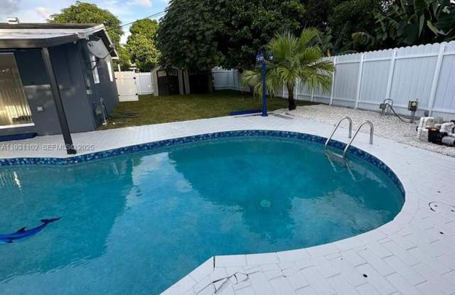 740 NW 178th Terrace, Miami Gardens, FL 33169 photos photos