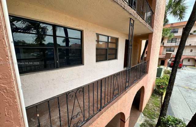 6675 W 4th Ave - 6675 West 4th Avenue, Hialeah, FL 33012