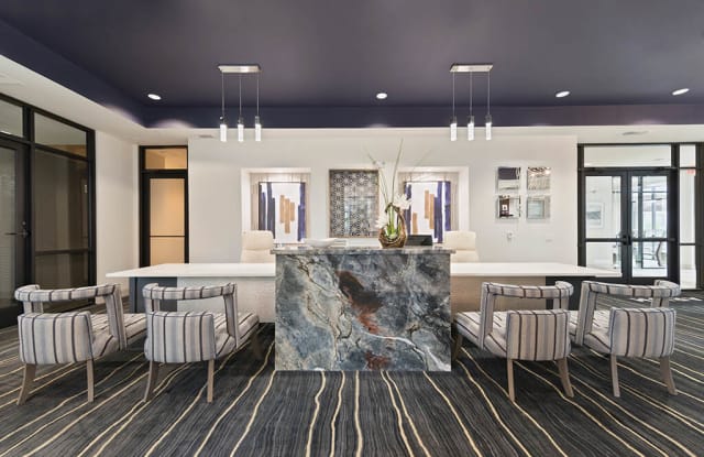 Caroline Uptown West photos photos