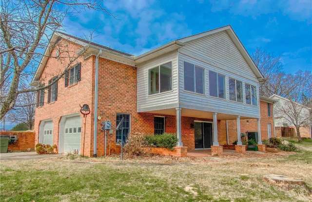 255 Starritt Lane Gallery 4