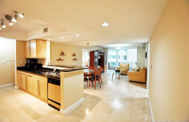 2080 NE Ocean Dr Gallery 2
