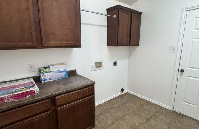 9304 Primrose Avenue photos photos