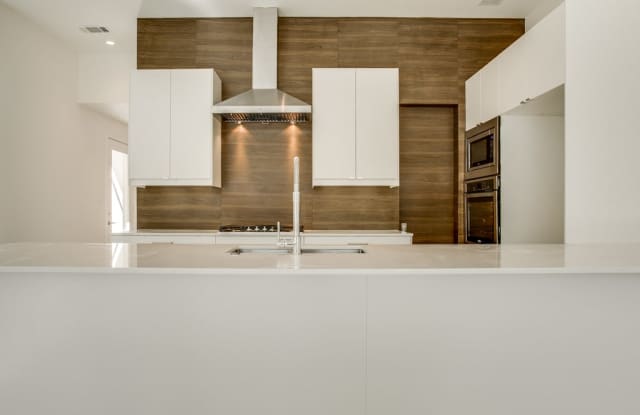 5802 Bryan Parkway Gallery 2