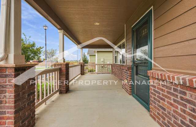 Spacious Home with Garage and Central AC Gallery 3
