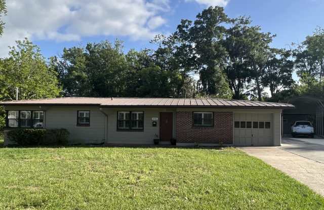 5702 Cedar Forest Drive South photos photos