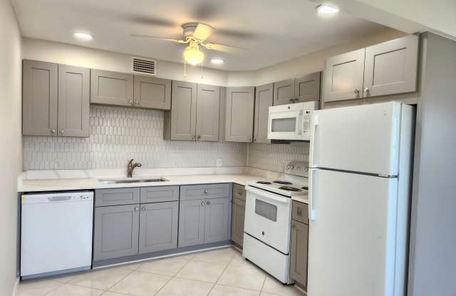 3025 Newcastle B photos photos