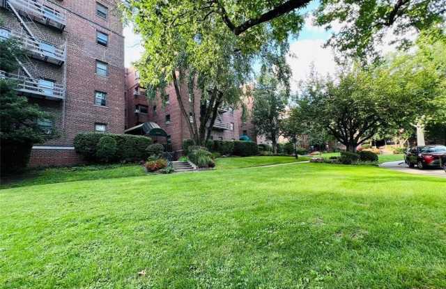 2333 Hudson Terrace Gallery 2