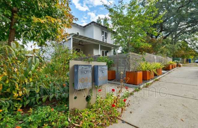 1092 Kirkwood Ave SE photos photos