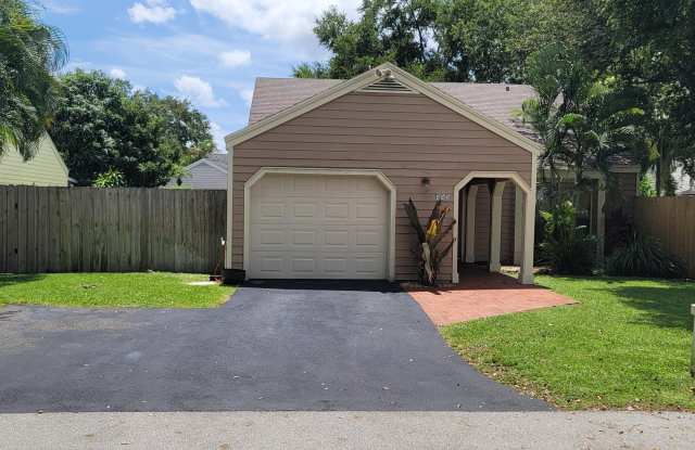 492 Sweet Wood Way - 492 Sweet Wood Way, Wellington, FL 33414