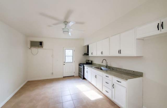 927 N Lima St Unit B - 927 North Lima Street, Burbank, CA 91505