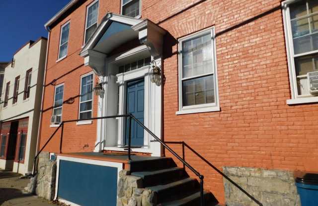 311 N BRADDOCK Street Gallery 1