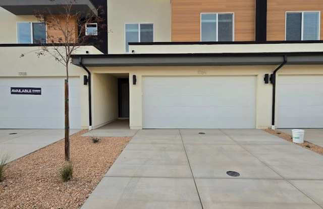 4 Bedroom Town Home photos photos