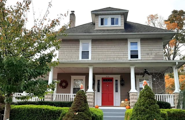 312 BARRINGTON AVENUE - 312 Barrington Avenue, Barrington, NJ 08007