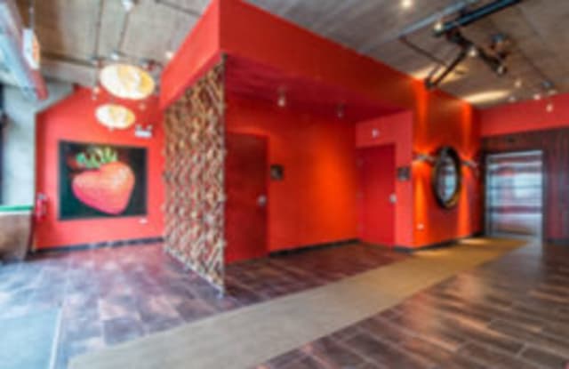 1115 West 15th Street Gallery 2