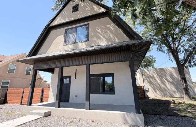 900 S Sunset Ave. photos photos